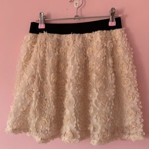 Forever 21 cream and black floral skirt